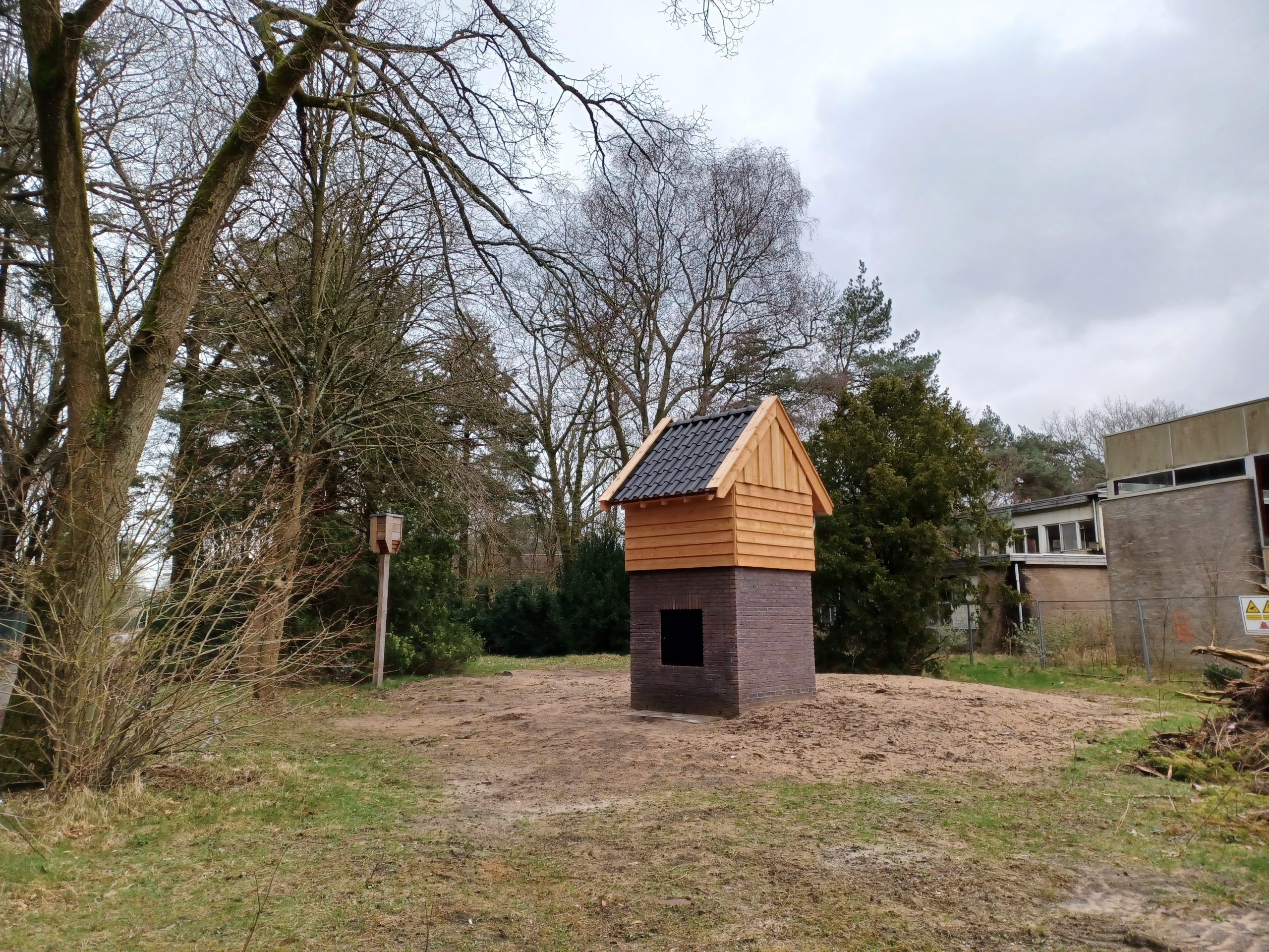 vleermuistoren met kelder Zeist